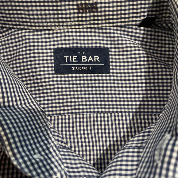 The Tie Bar Men’s Dress Shirt - Picture 5 of 7